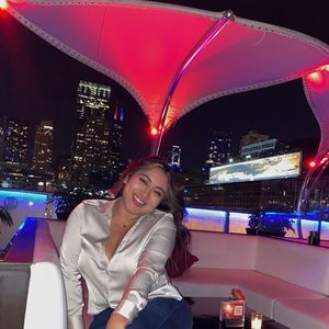 Meet your Posher, Maria